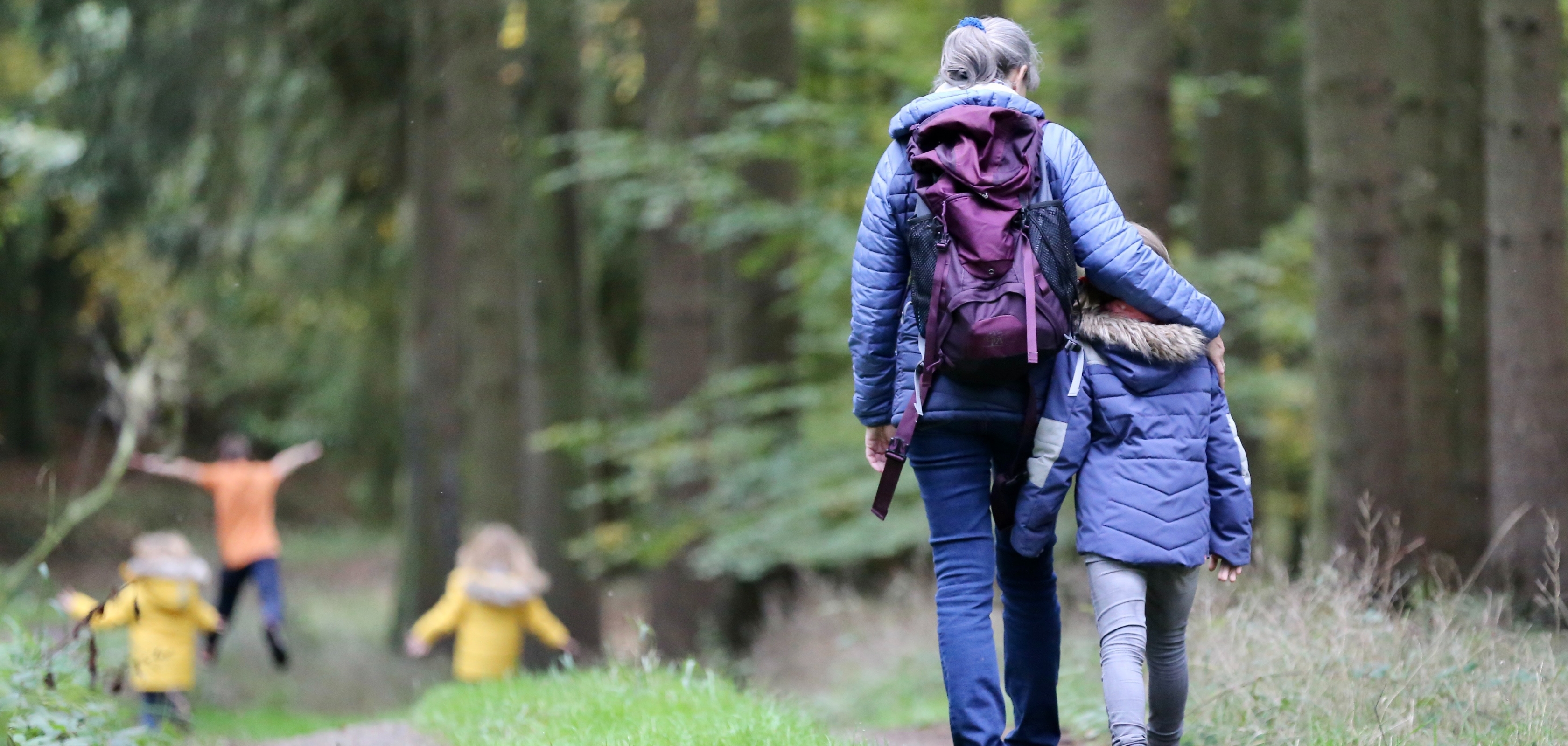 Wandelcoach Peggy Janssens in de natuur geniet van de natuur in Zuid-Afrika