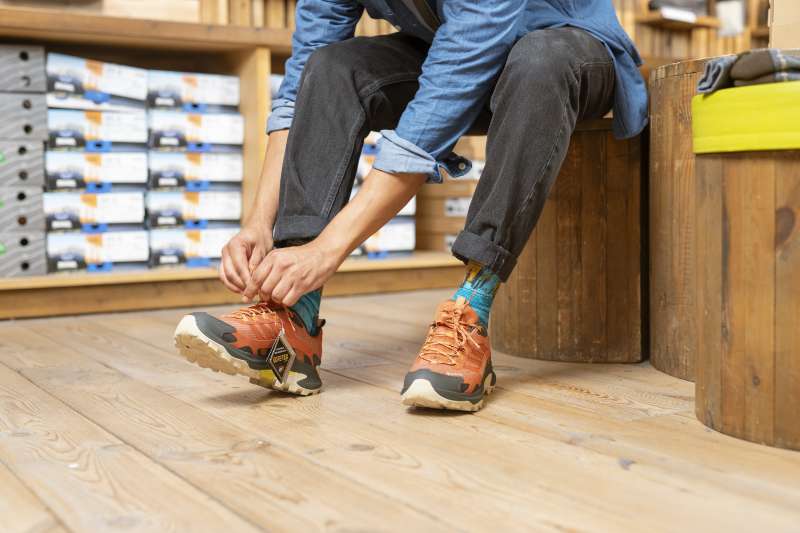 Veters van je wandelschoenen strikken: 6 technieken